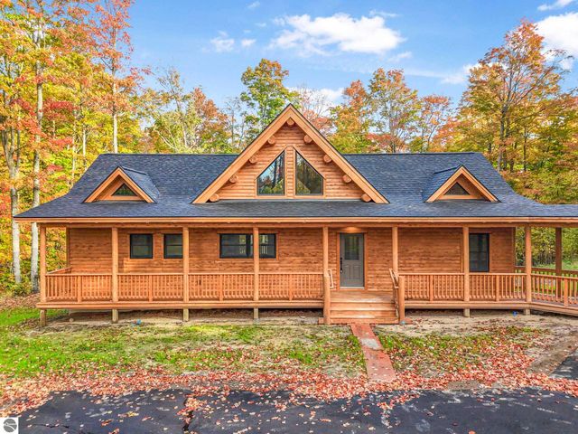 2609 Big Sky Road, Kingsley, MI 49649