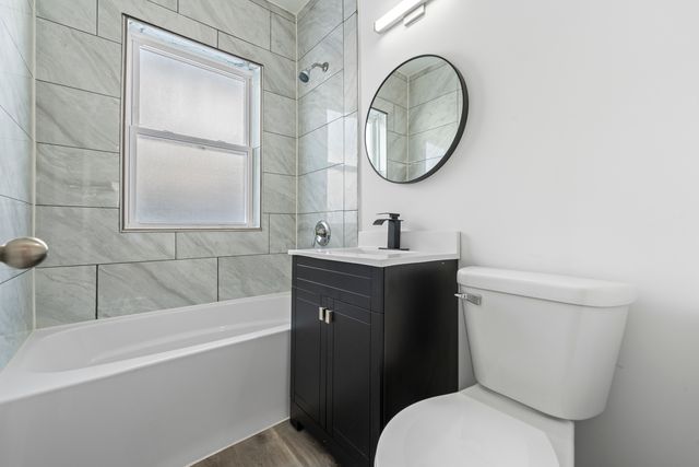 635 S 18th Avenue, Maywood, IL 60153