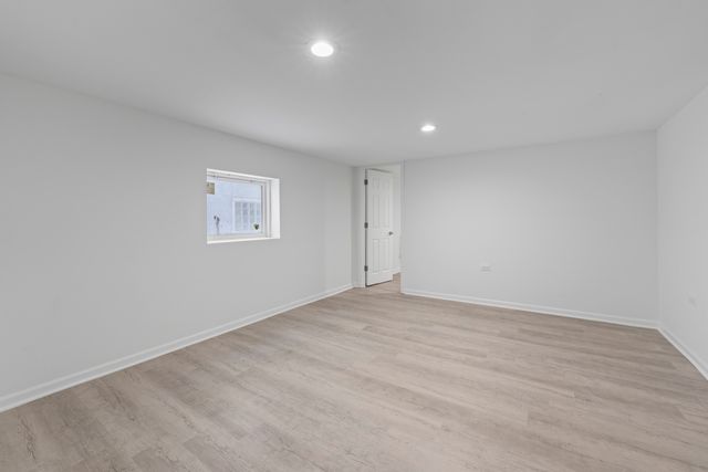 635 S 18th Avenue, Maywood, IL 60153