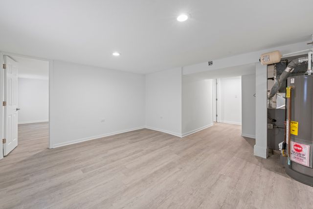 635 S 18th Avenue, Maywood, IL 60153