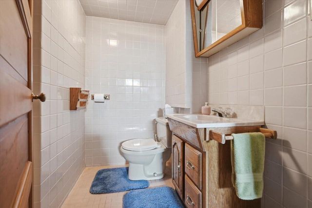 N9376 East Shore ROAD, Mukwonago, WI 53149