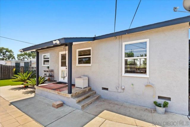 1658 Greenfield Dr, El Cajon, CA 92021