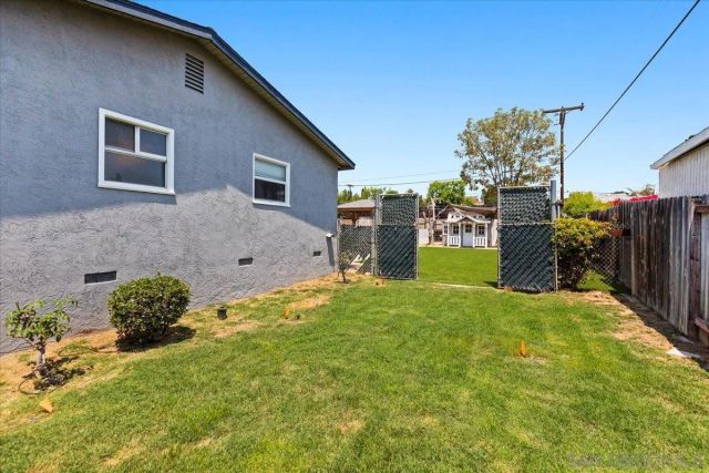 1658 Greenfield Dr, El Cajon, CA 92021