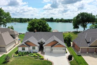 998 N Westshore Boulevard, Manteno, IL 60950