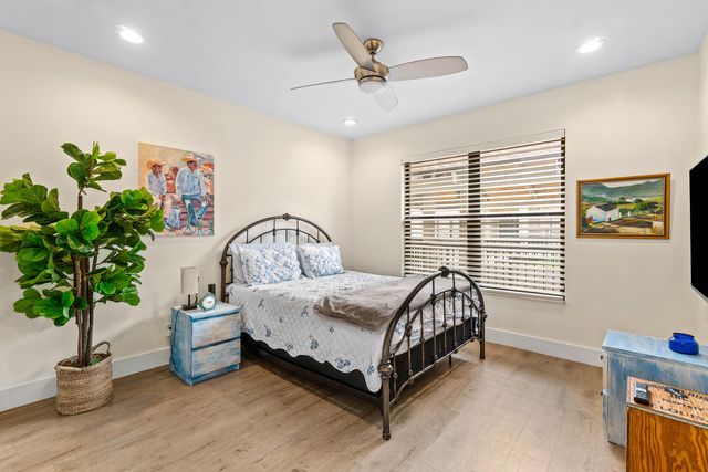 830 Greensward Court 206-h, Delray Beach, FL 33445