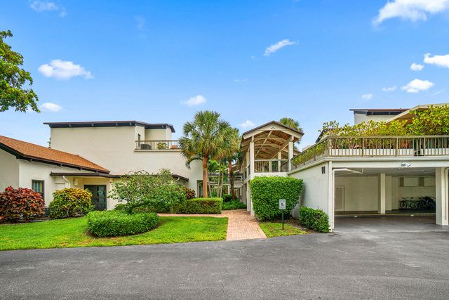 830 Greensward Court 206-h, Delray Beach, FL 33445
