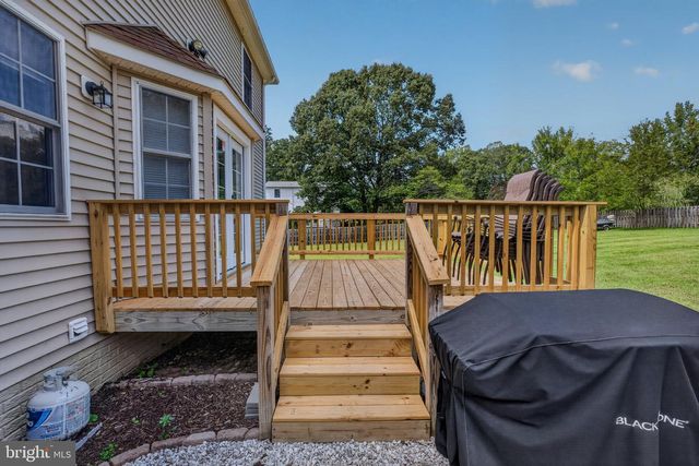 8115 OAK WOOD DR, King George, VA 22485