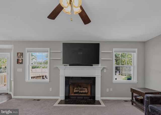 8115 OAK WOOD DR, King George, VA 22485