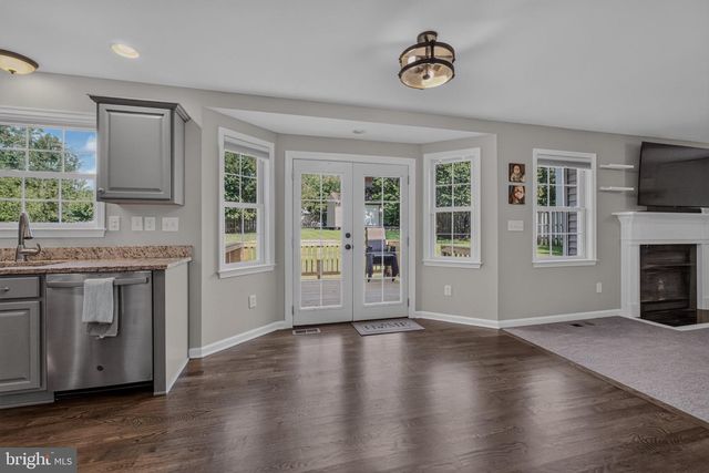 8115 OAK WOOD DR, King George, VA 22485