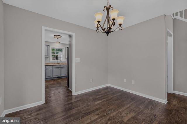 8115 OAK WOOD DR, King George, VA 22485