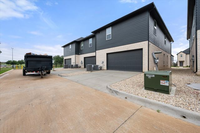 2343 Spring Park Boulevard, Arlington, TX 76016