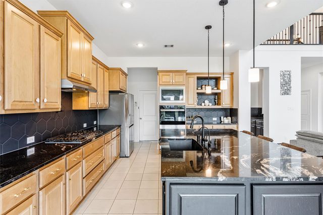 13810 Friarstone Pointe Drive, Cypress, TX 77433