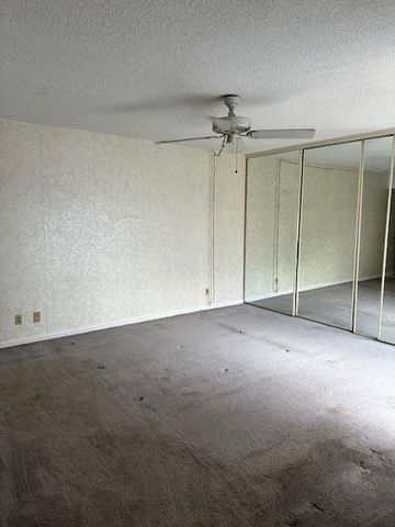 417 Arabian Road, Palm Springs, FL 33461