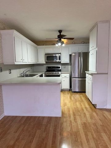 417 Arabian Road, Palm Springs, FL 33461