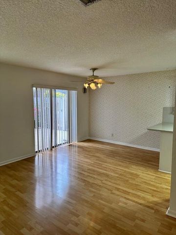 417 Arabian Road, Palm Springs, FL 33461