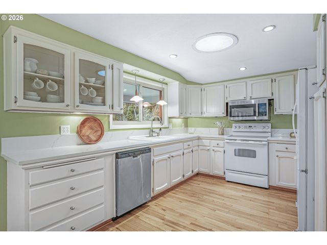 4729 Se CONCORD Rd, Milwaukie, OR 97267