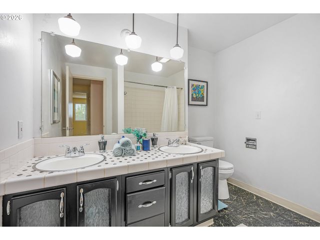 4729 Se CONCORD Rd, Milwaukie, OR 97267