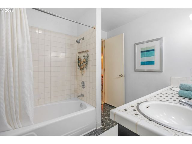 4729 Se CONCORD Rd, Milwaukie, OR 97267