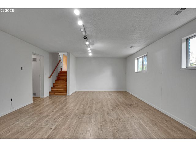 4729 Se CONCORD Rd, Milwaukie, OR 97267