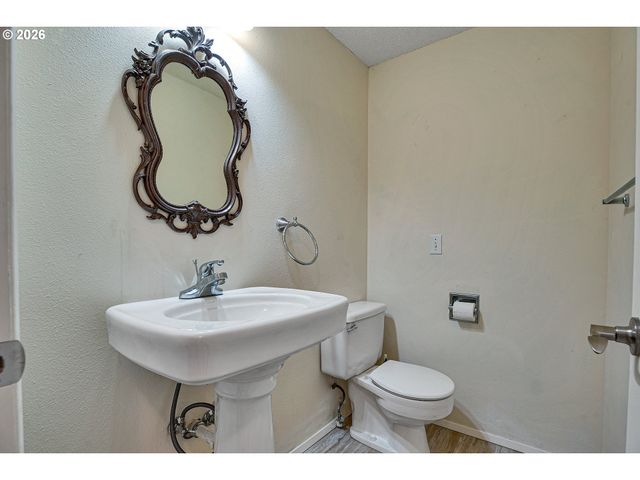 4729 Se CONCORD Rd, Milwaukie, OR 97267