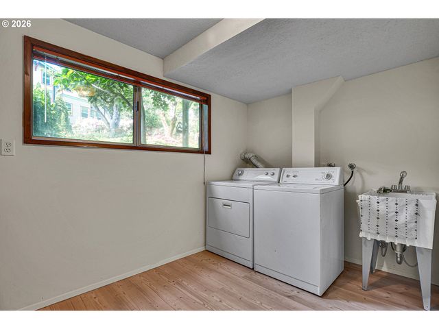 4729 Se CONCORD Rd, Milwaukie, OR 97267