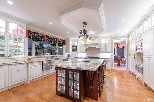 260 Heath Meadow Court, Simi Valley, CA 93065