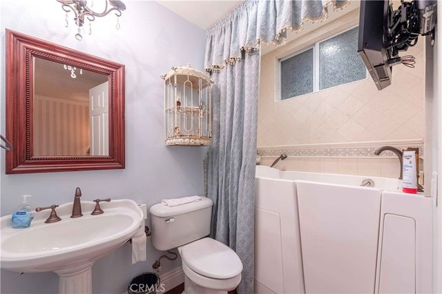 260 Heath Meadow Court, Simi Valley, CA 93065