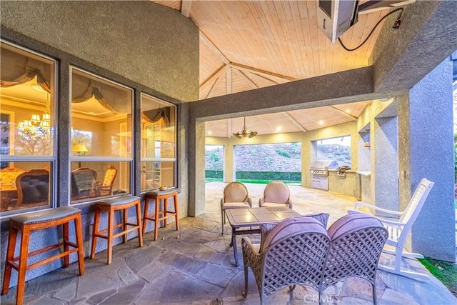260 Heath Meadow Court, Simi Valley, CA 93065