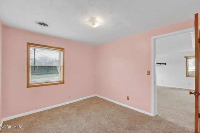 6237 Seaman Road, Oregon, OH 43616