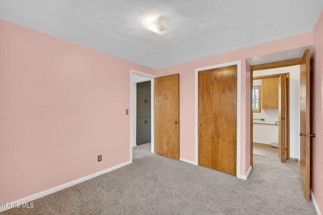 6237 Seaman Road, Oregon, OH 43616