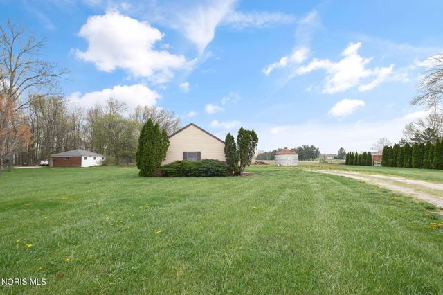 6237 Seaman Road, Oregon, OH 43616