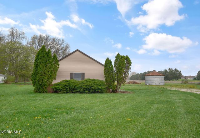 6237 Seaman Road, Oregon, OH 43616