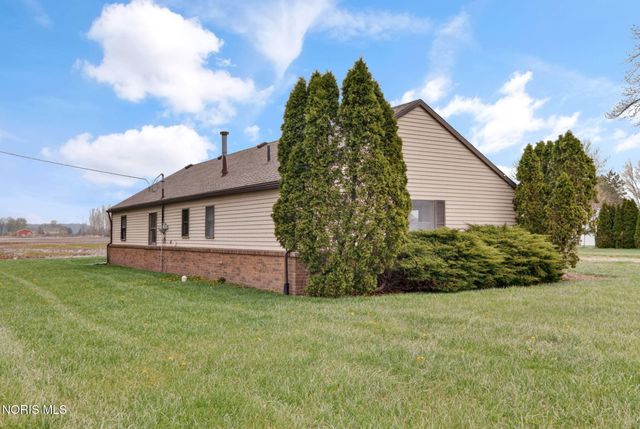 6237 Seaman Road, Oregon, OH 43616