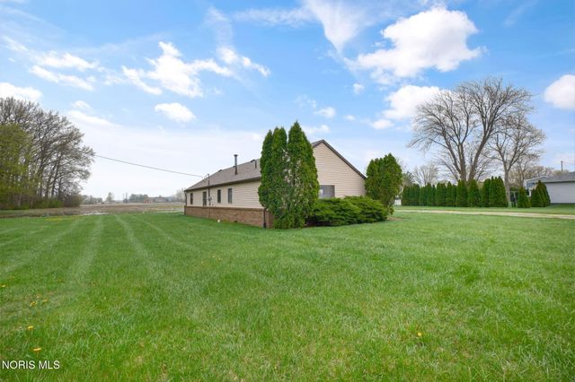 6237 Seaman Road, Oregon, OH 43616