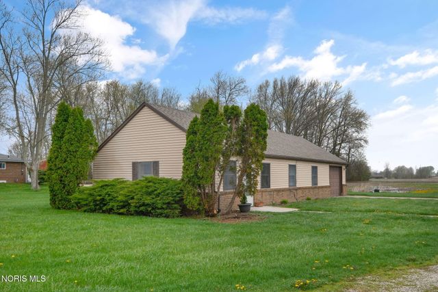 6237 Seaman Road, Oregon, OH 43616