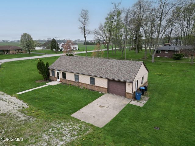 6237 Seaman Road, Oregon, OH 43616
