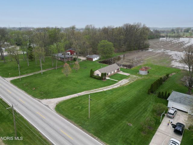 6237 Seaman Road, Oregon, OH 43616