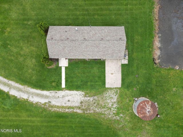 6237 Seaman Road, Oregon, OH 43616