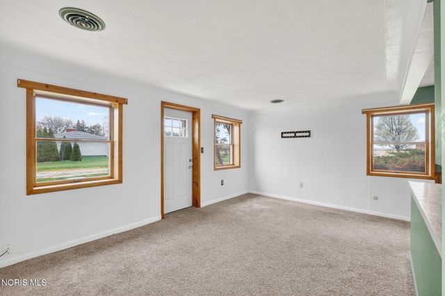 6237 Seaman Road, Oregon, OH 43616