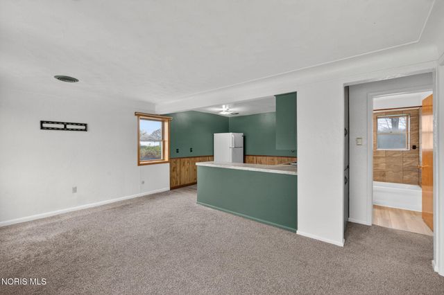 6237 Seaman Road, Oregon, OH 43616