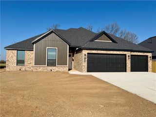 605 Steep Hill Lane, Cave Springs, AR 72718