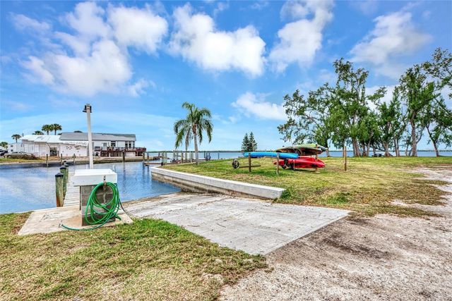 7500 PARK POINTE DRIVE 52, Englewood, FL 34224