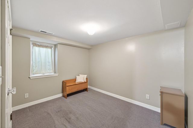 1068 Summit Avenue, South Saint Paul, MN 55075