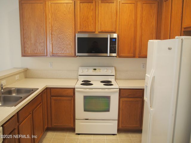 12301 KERNAN FOREST Boulevard, 503, Jacksonville, FL 32225