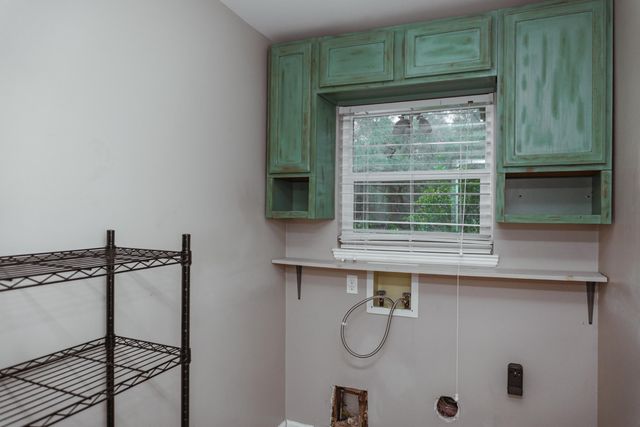 16 Mariners Lane, Mary Esther, FL 32569