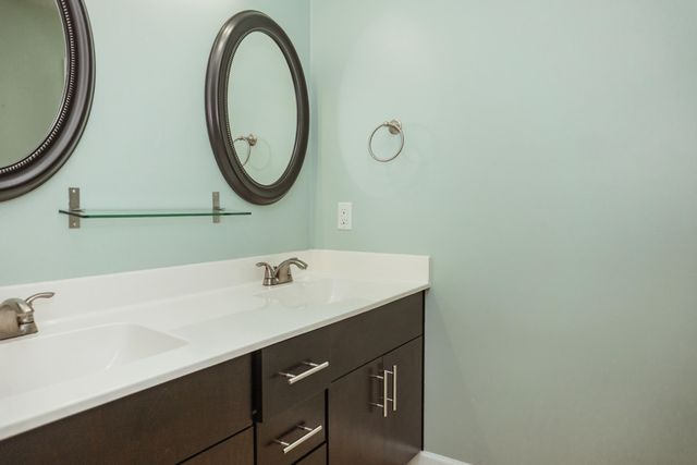 16 Mariners Lane, Mary Esther, FL 32569