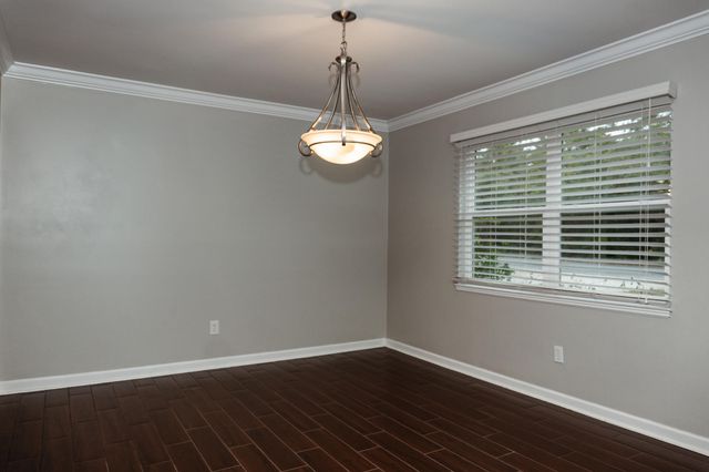 16 Mariners Lane, Mary Esther, FL 32569