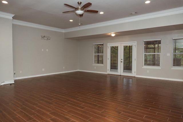 16 Mariners Lane, Mary Esther, FL 32569