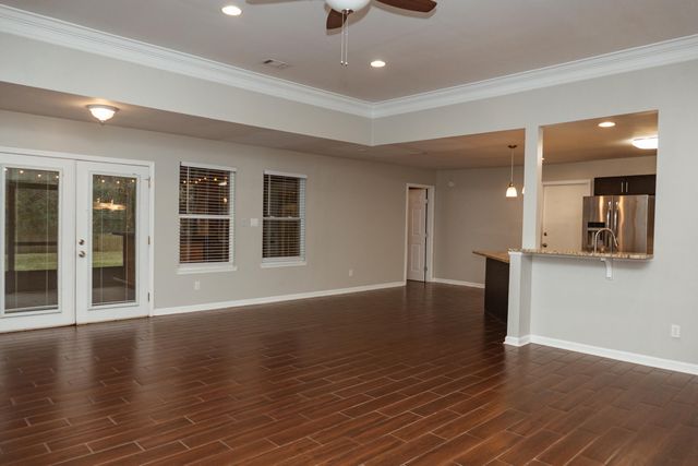 16 Mariners Lane, Mary Esther, FL 32569