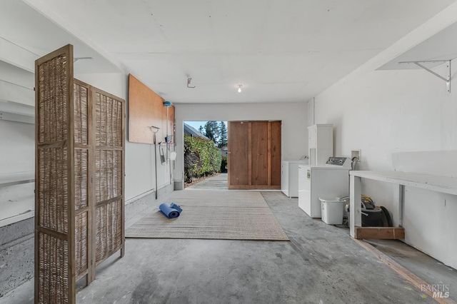 486 S Main St, Sebastopol, CA 95472